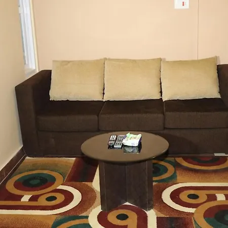 Queens' Garden Apartment & Vacation Home